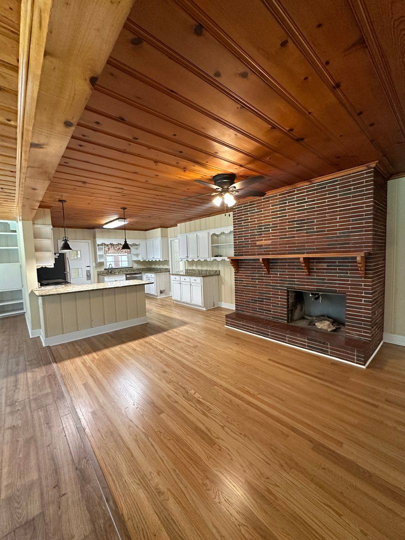 House for rent at 620 Nix Dr, Gainesville, GA 30501