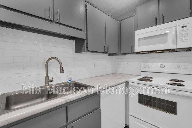 Apartment for rent at 111 E Mell St, Pooler, GA 31322