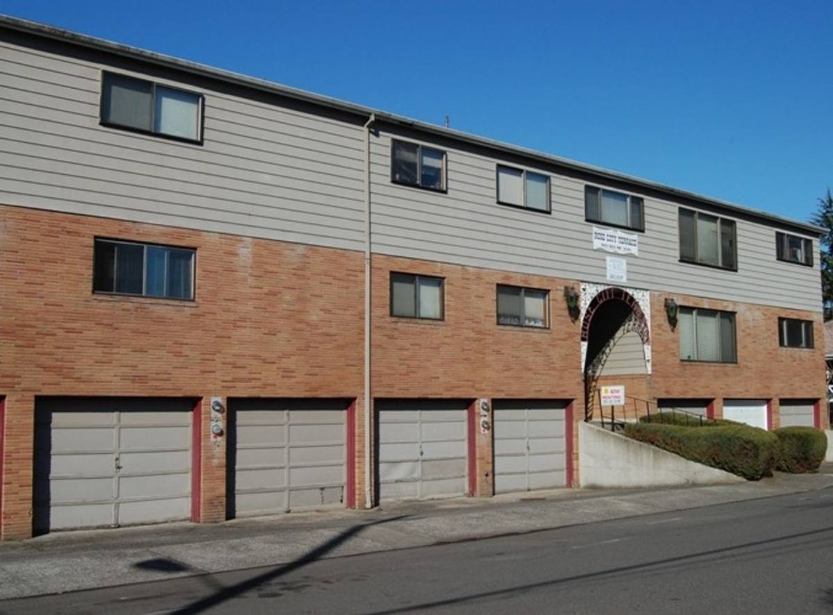 Apartment for rent at 901-951 NE 55th, Portland, OR 97213