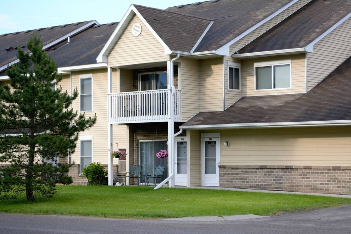 Apartment for rent at 705 Century Ave SW, Hutchinson, MN 55350