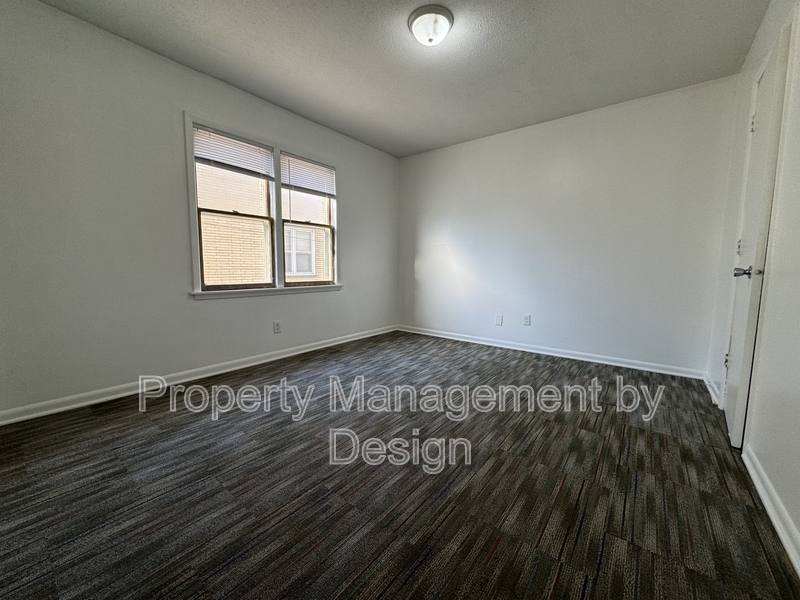 Apartment for rent at 1039 5th St #7, West Des Moines, IA 50265