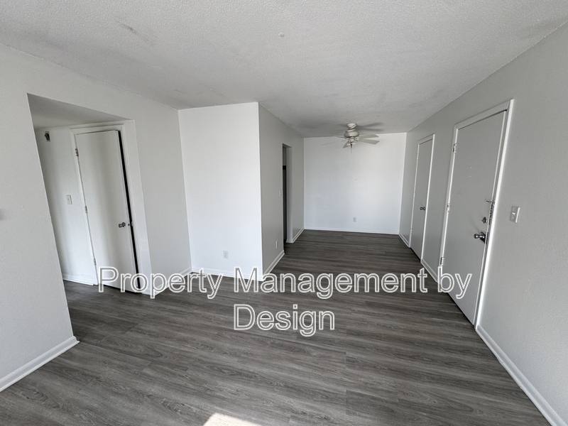 Apartment for rent at 1039 5th St #7, West Des Moines, IA 50265