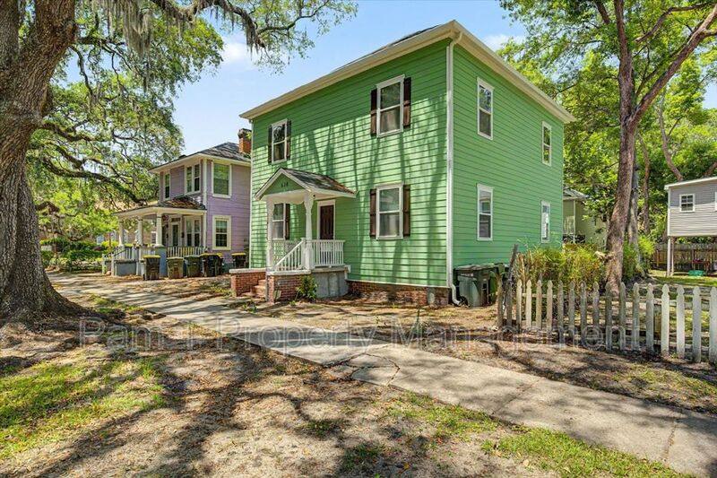 Apartment for rent at 638 E 37th St, Savannah, GA 31401