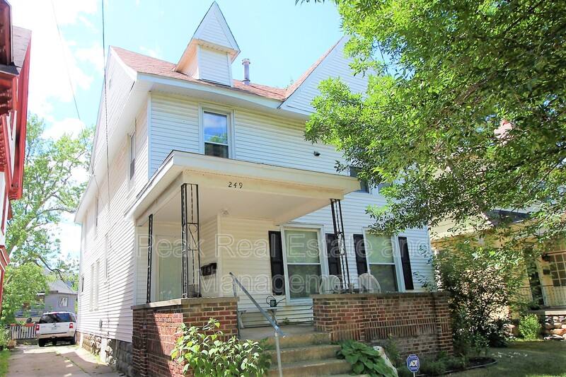 Apartment for rent at 249 Eastern Ave SE, Grand Rapids, MI 49503