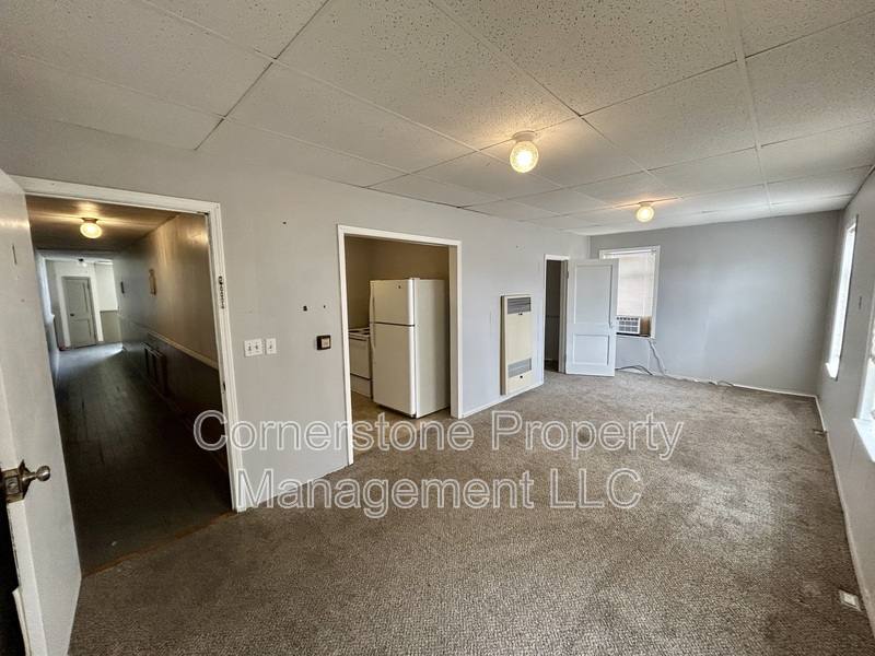Apartment for rent at 617 E 4th St #1, Tonganoxie, KS 66086