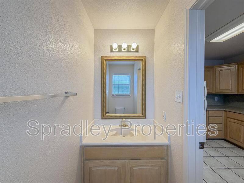 Townhouse for rent at 2024 S 55th St, Temple, TX 76504
