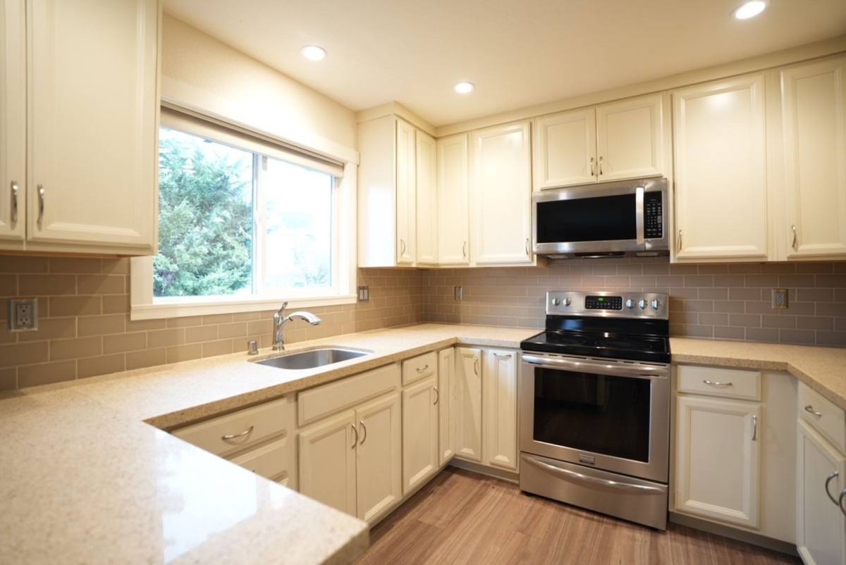 Apartment for rent at 1130-1136 Laurel St, Napa, CA 94559