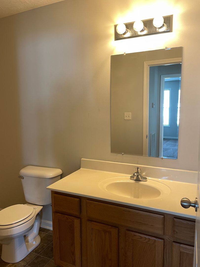 Apartment for rent at 393 Lower Stone Ave #B, Bowling Green, KY 42101