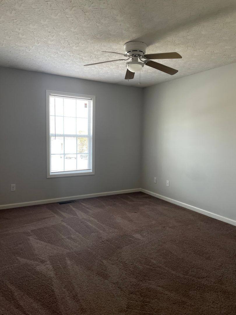 Apartment for rent at 393 Lower Stone Ave #B, Bowling Green, KY 42101