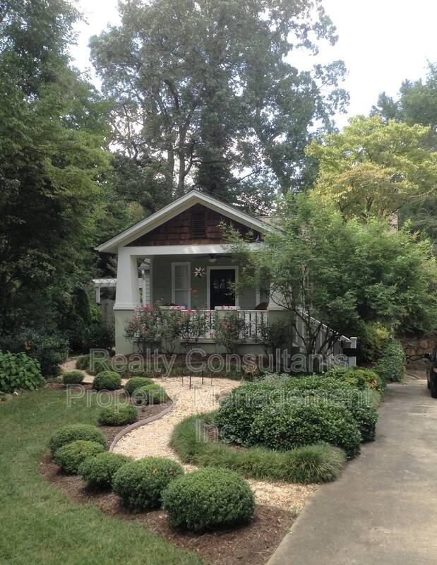 House for rent at 2461 Lyndhurst Ave, Winston Salem, NC 27103
