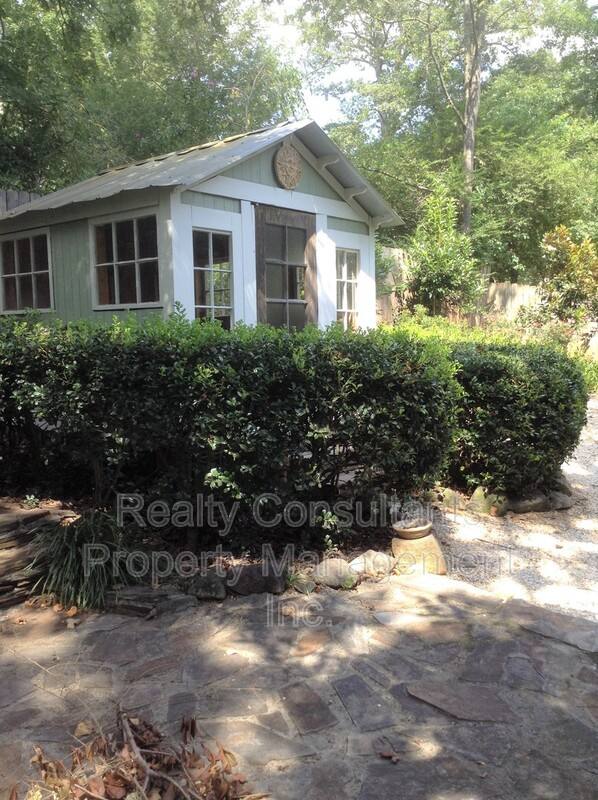 House for rent at 2461 Lyndhurst Ave, Winston Salem, NC 27103