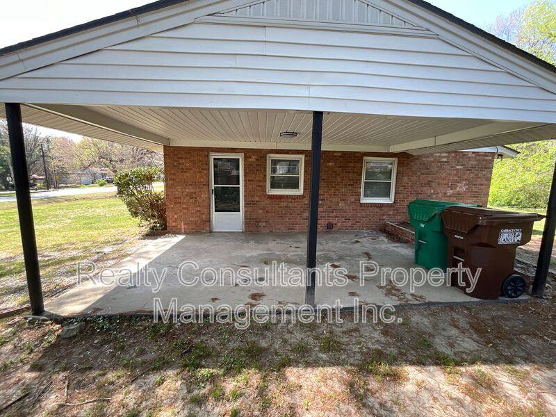 House for rent at 1533 Beaucrest Ave #B, High Point, NC 27265