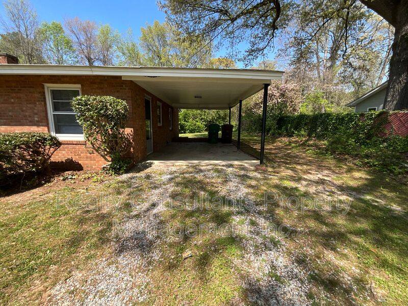 House for rent at 1533 Beaucrest Ave #B, High Point, NC 27265