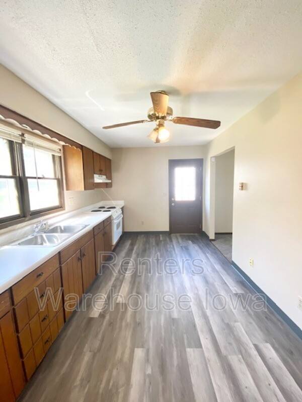 Apartment for rent at 3314 Valdez Court, Des Moines, IA 50310