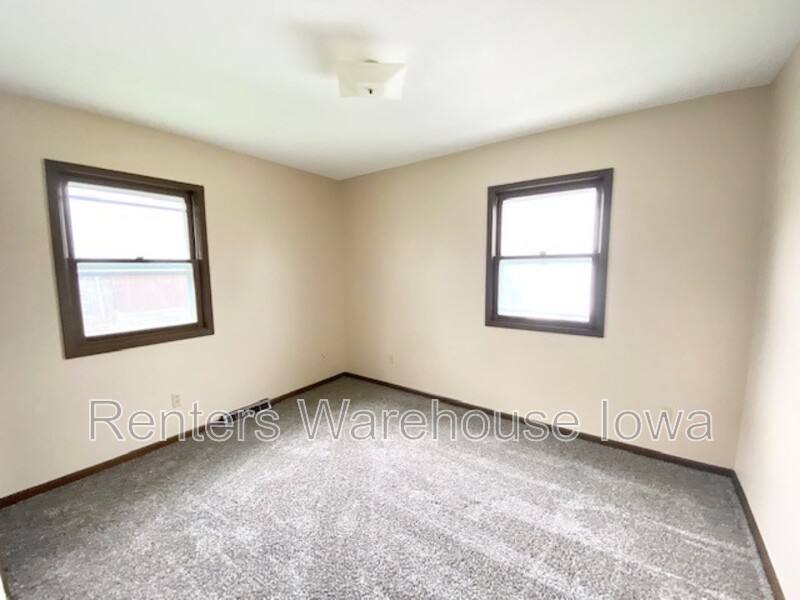 Apartment for rent at 3314 Valdez Court, Des Moines, IA 50310
