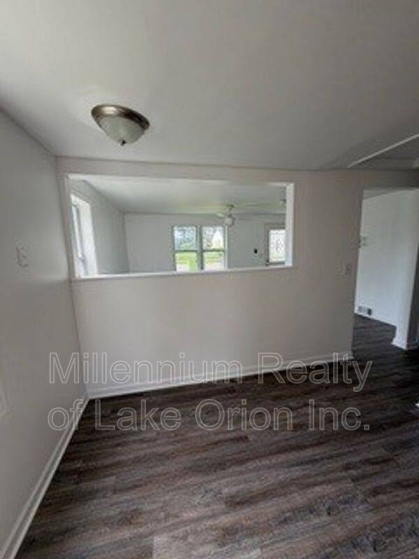 House for rent at 85 E Beverly Ave, Pontiac, MI 48340