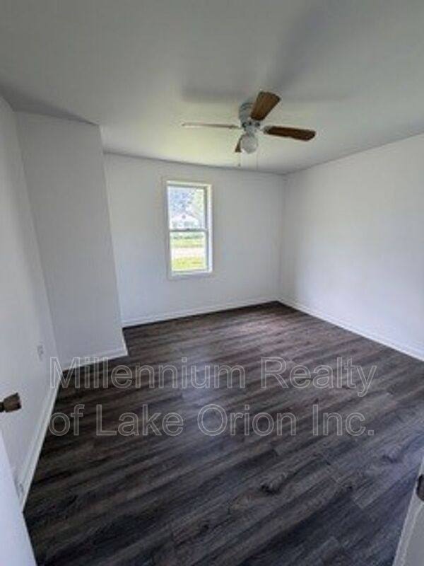 House for rent at 85 E Beverly Ave, Pontiac, MI 48340
