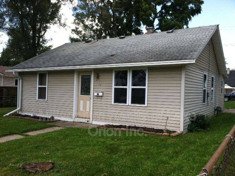 House for rent at 85 E Beverly Ave, Pontiac, MI 48340
