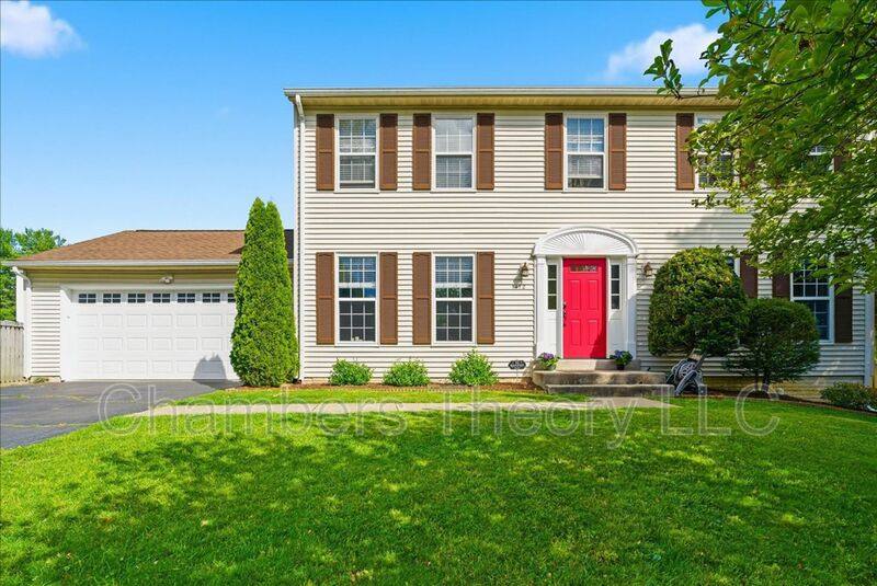 House for rent at 1412 Kingsvale Circle, Herndon, VA 20170