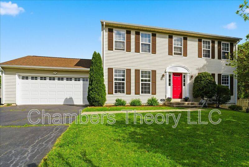 House for rent at 1412 Kingsvale Circle, Herndon, VA 20170