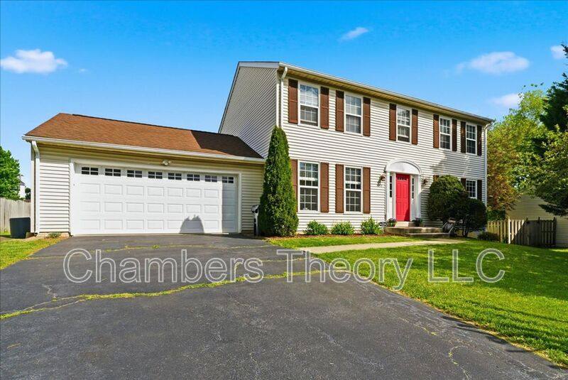 House for rent at 1412 Kingsvale Circle, Herndon, VA 20170