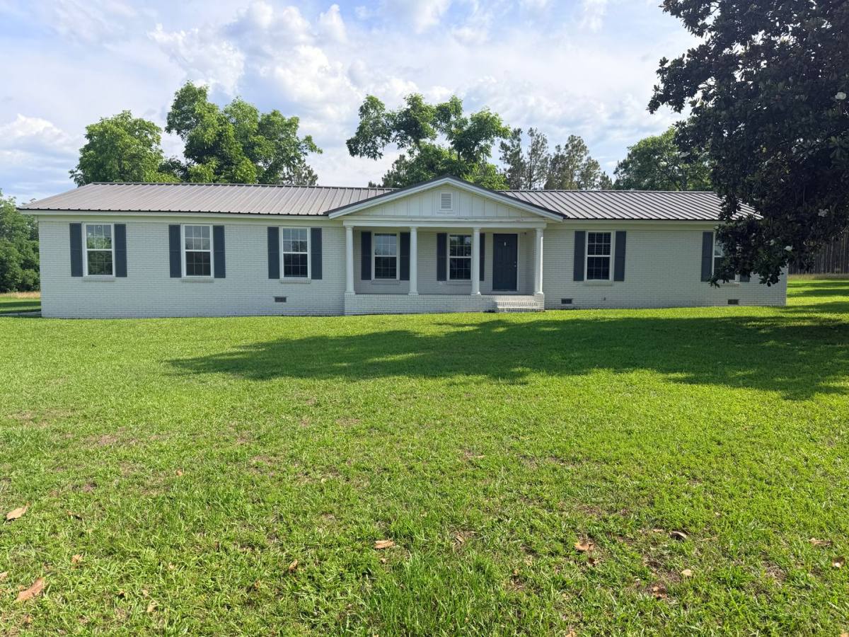 House for rent at 6354 E Highway 122, Hahira, GA 31632