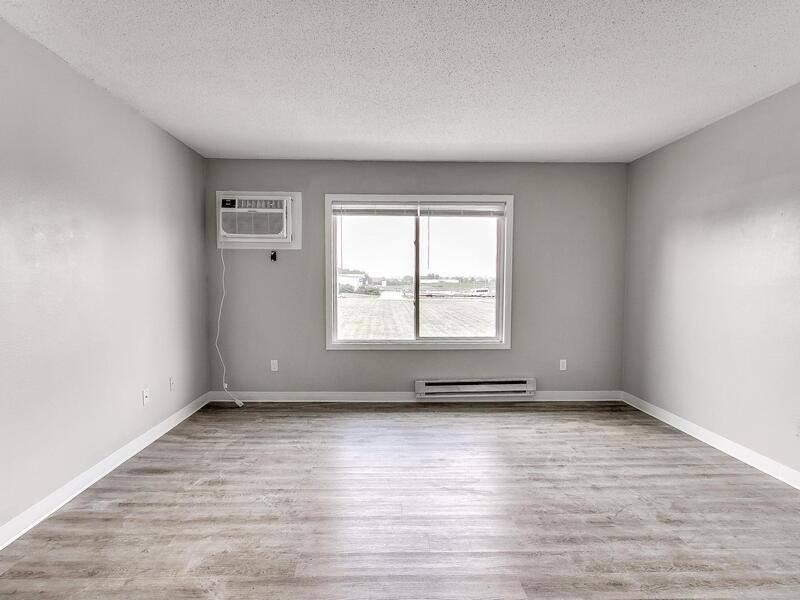 Apartment for rent at 1014-1028 Shagbark Dr #8, Nevada, IA 50201