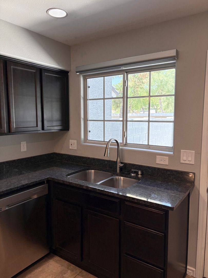 Townhouse for rent at 860 N McQueen, Gilbert, AZ 85295
