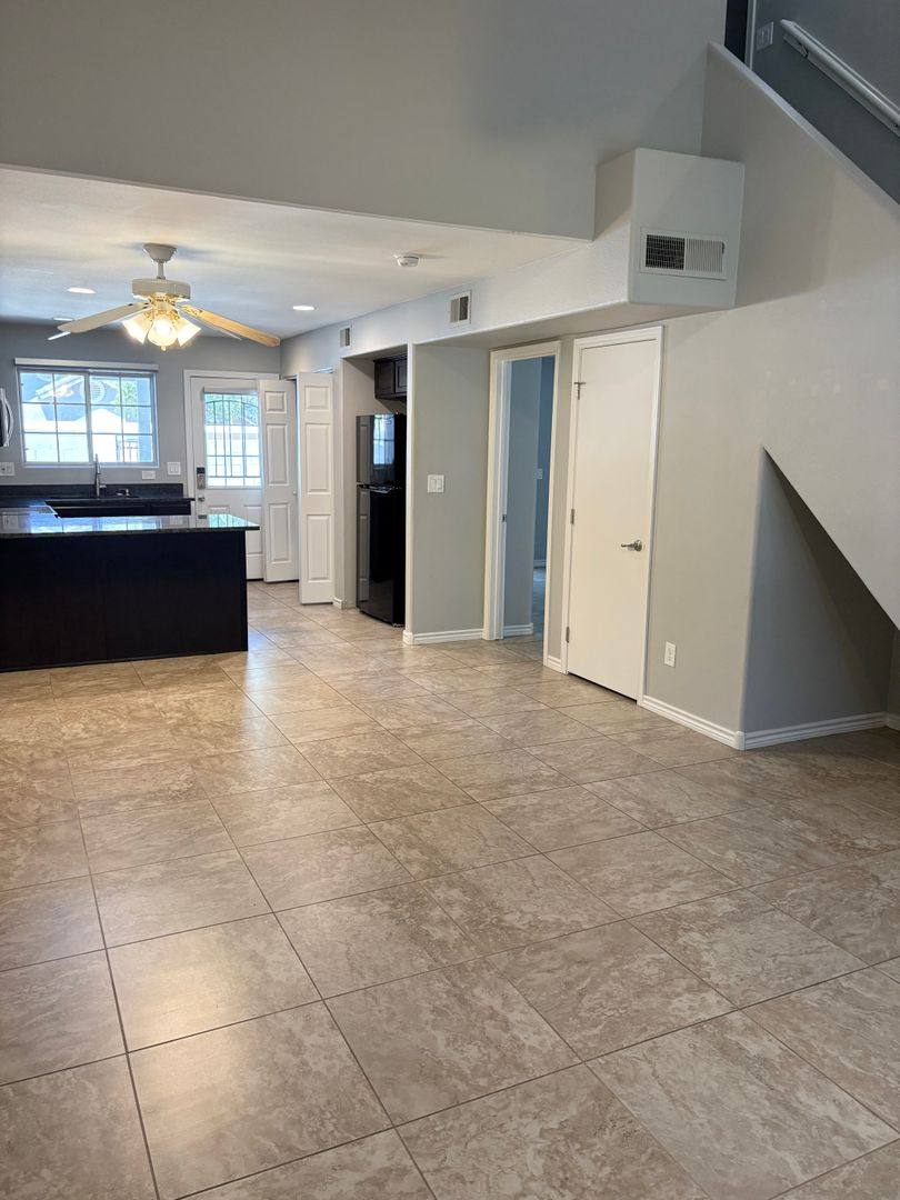 Townhouse for rent at 860 N McQueen, Gilbert, AZ 85295
