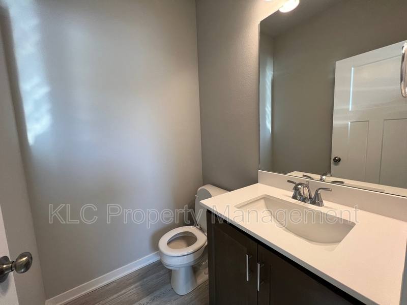 House for rent at 616 First St NW, Bondurant, IA 50035