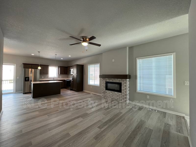 House for rent at 616 First St NW, Bondurant, IA 50035