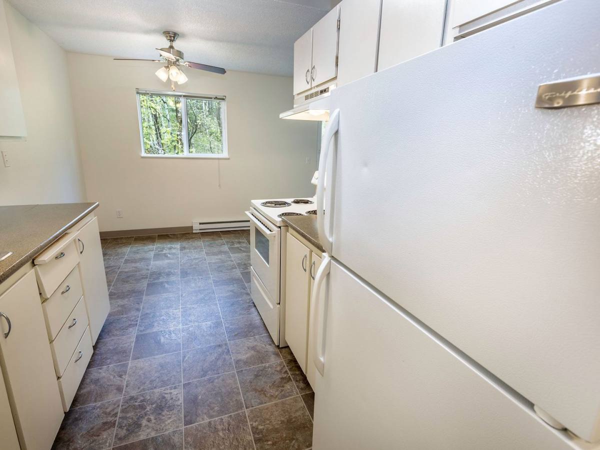Apartment for rent at 9730 SW 35th Dr, Portland, OR 97219