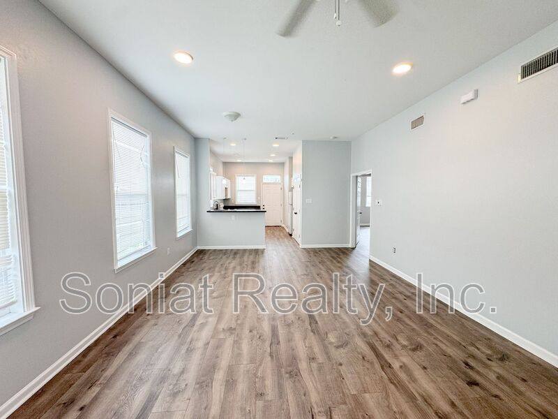 House for rent at 9000 Edinburgh St, New Orleans, LA 70118
