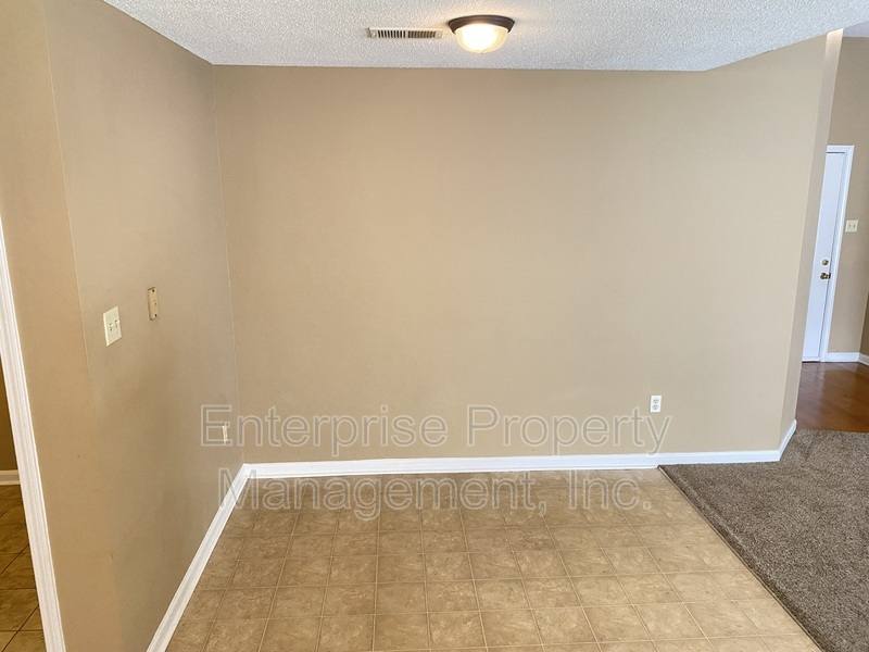 House for rent at 4444 Longtree Cove, Memphis, TN 38128