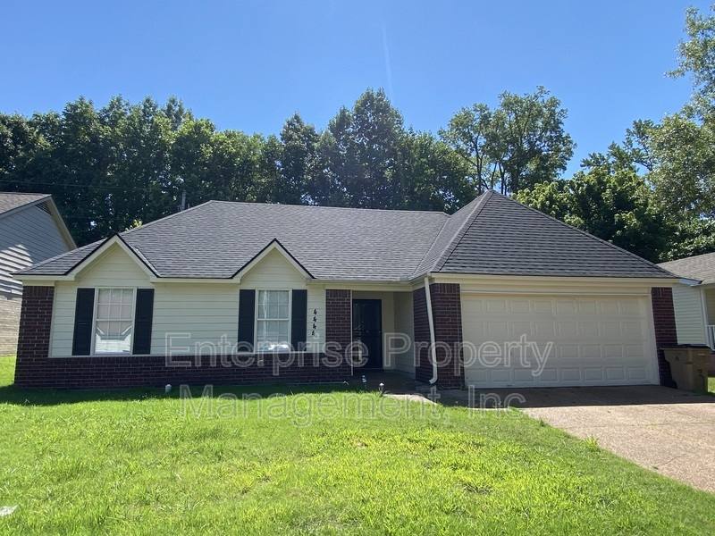 House for rent at 4444 Longtree Cove, Memphis, TN 38128