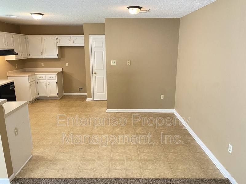 House for rent at 4444 Longtree Cove, Memphis, TN 38128