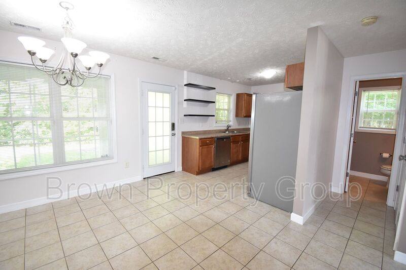 House for rent at 165 Pender Rd, Spring Lake, NC 28390