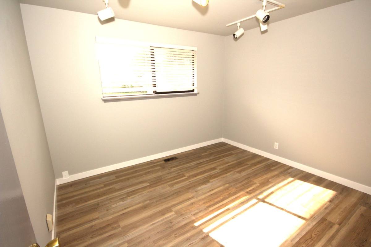 House for rent at 17932 51st Ave S, Seattle, WA 98188
