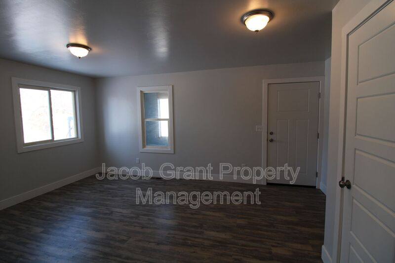 House for rent at 1310 Lake Ave, Idaho Falls, ID 83402