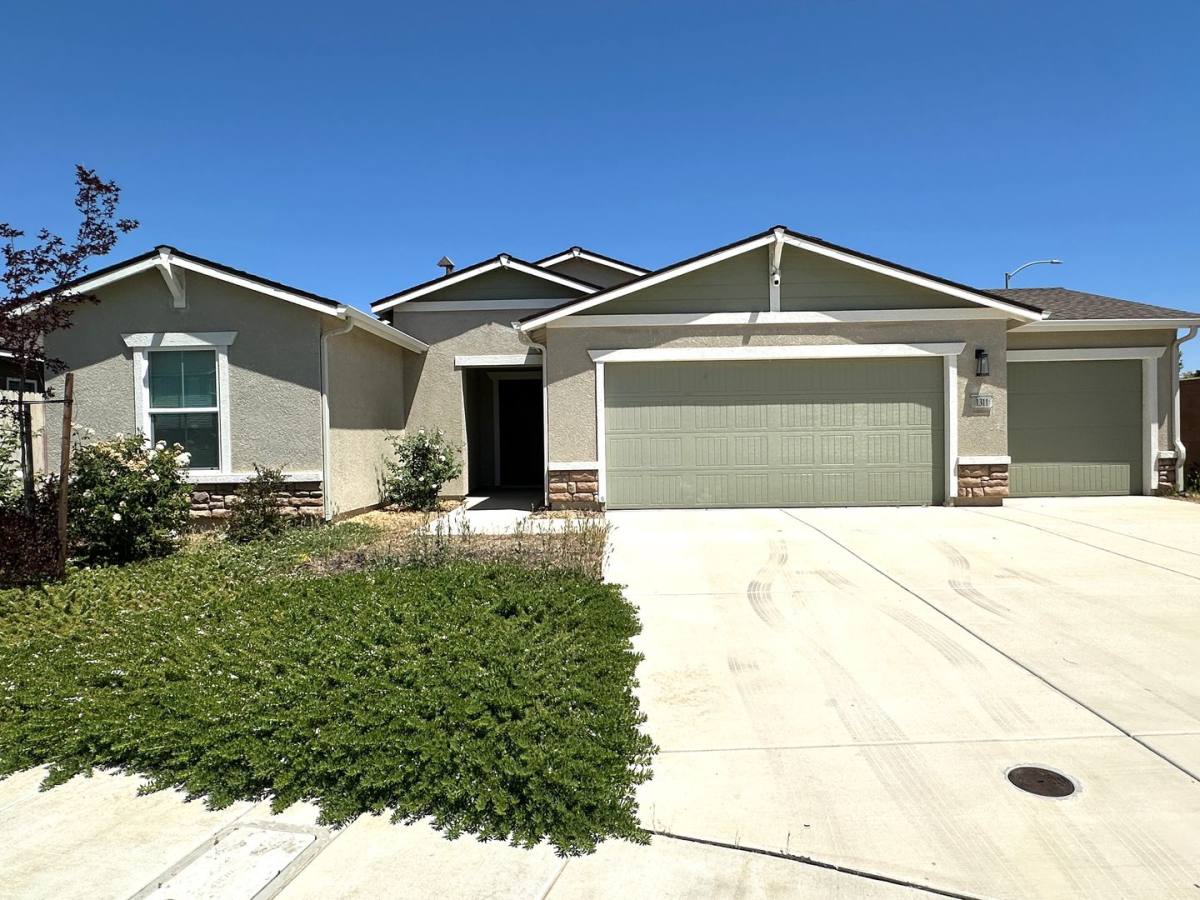 House for rent at 1311 Eagle Crest Court, Merced, CA 95348