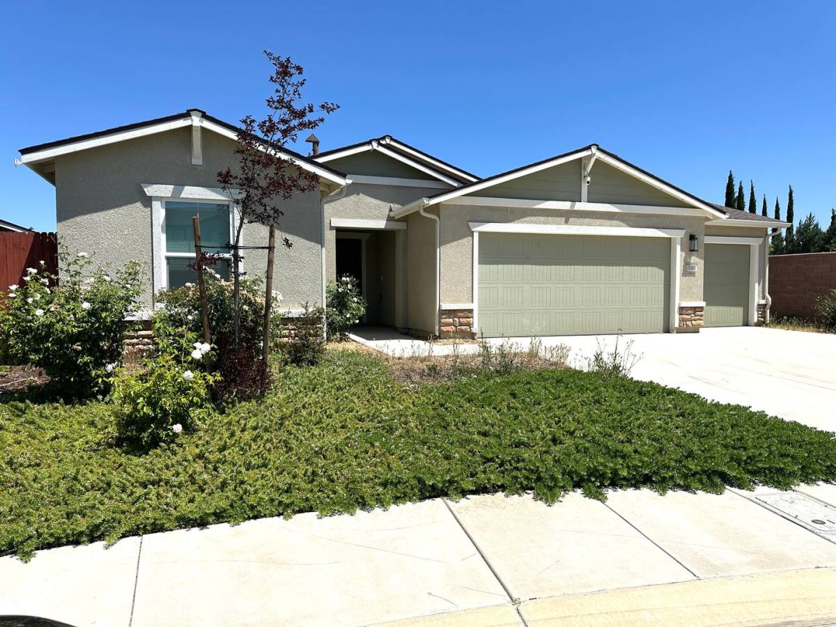 House for rent at 1311 Eagle Crest Court, Merced, CA 95348