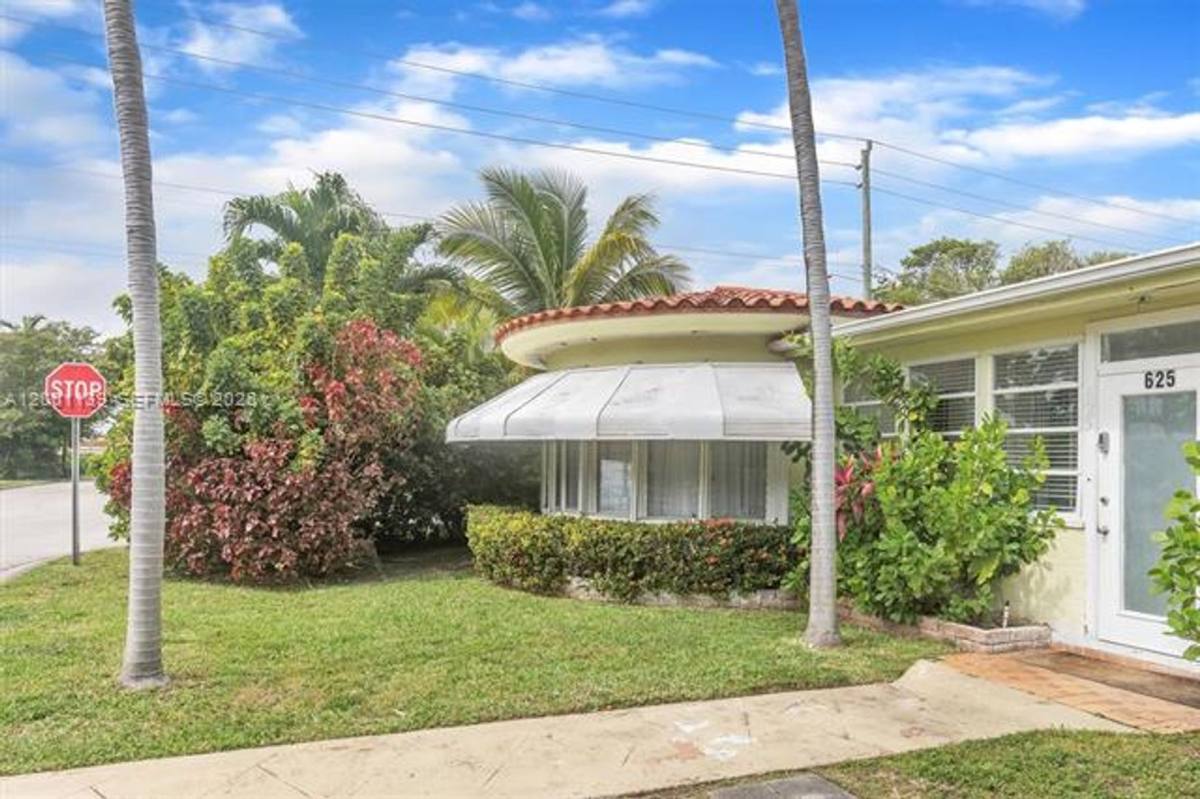 House for rent at 625 93rd St, Miami Beach, FL 33154