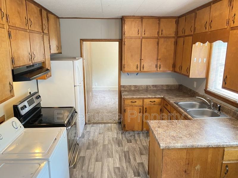 House for rent at 605 Houston St, Memphis, TN 38111