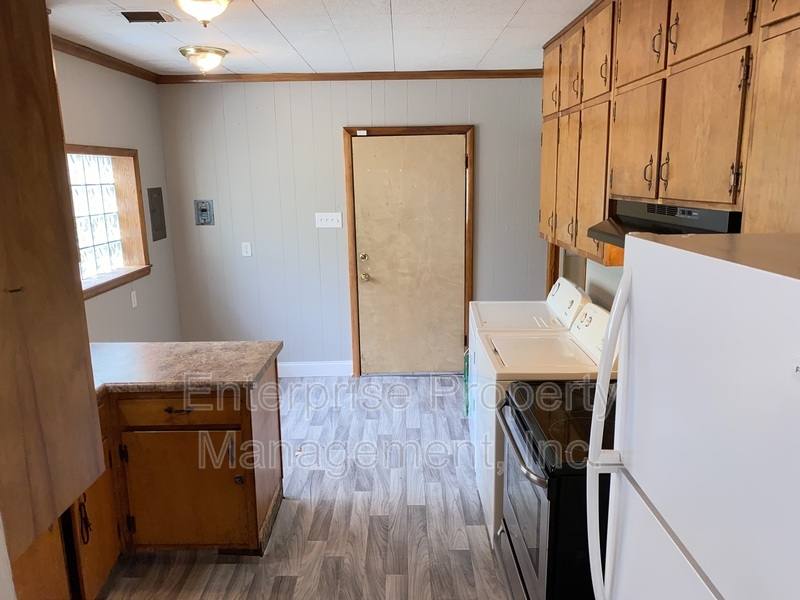 House for rent at 605 Houston St, Memphis, TN 38111
