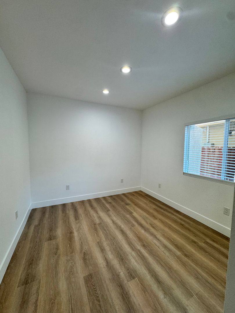 Apartment for rent at 5201 E Anaheim Rd, Long Beach, CA 90815