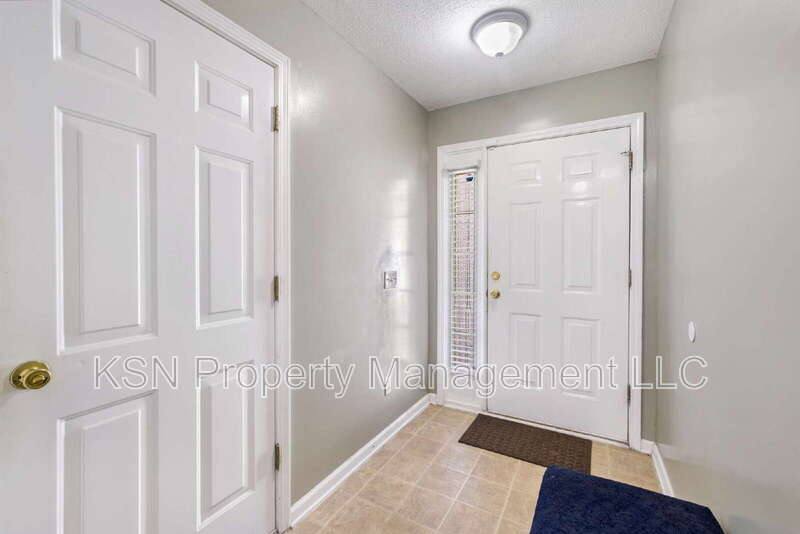 Townhouse for rent at 13 Orchid Lane, Savannah, GA 31419
