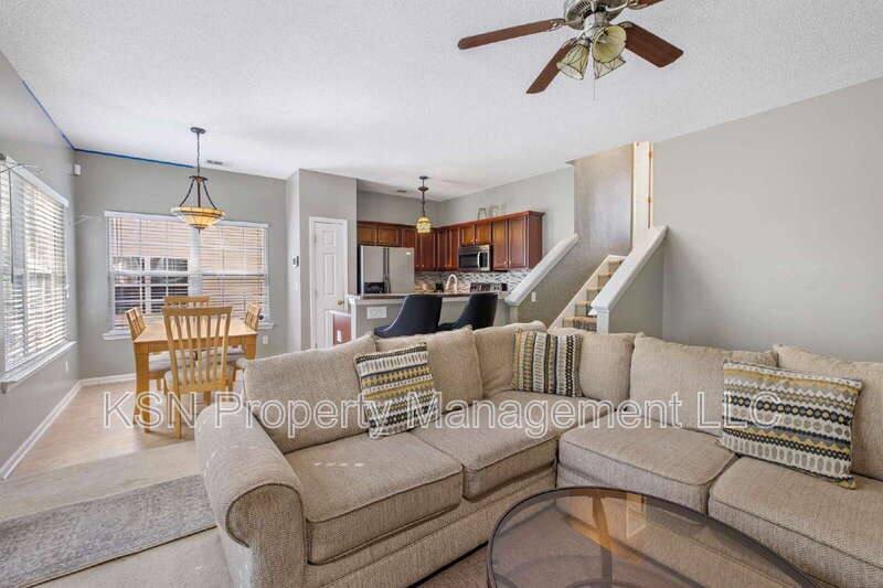 Townhouse for rent at 13 Orchid Lane, Savannah, GA 31419