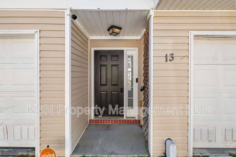 Townhouse for rent at 13 Orchid Lane, Savannah, GA 31419