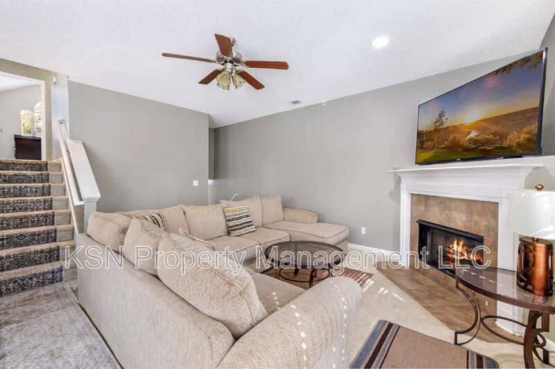 Townhouse for rent at 13 Orchid Lane, Savannah, GA 31419