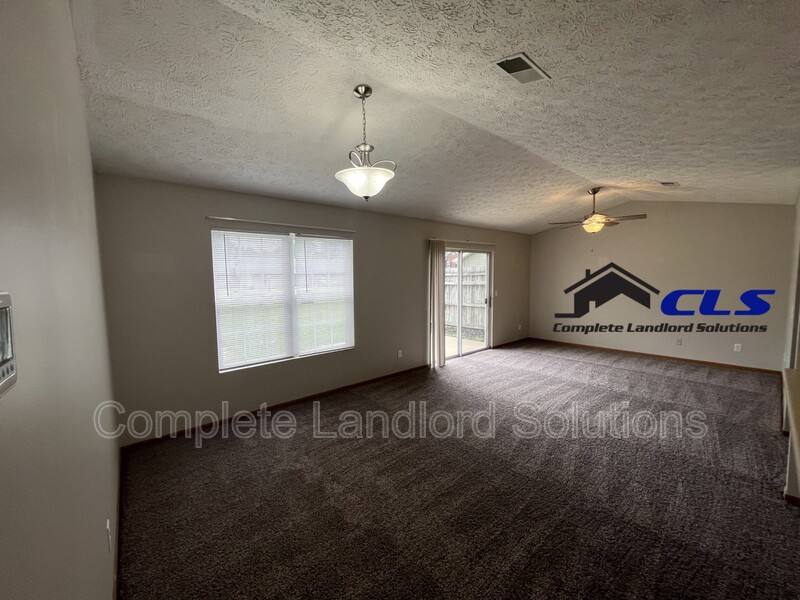 Apartment for rent at 567 Farrington St, Terre Haute, IN 47807